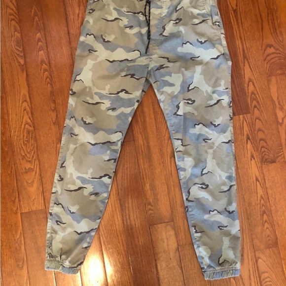 American Eagle M joggers nwot - Picture 4 of 9